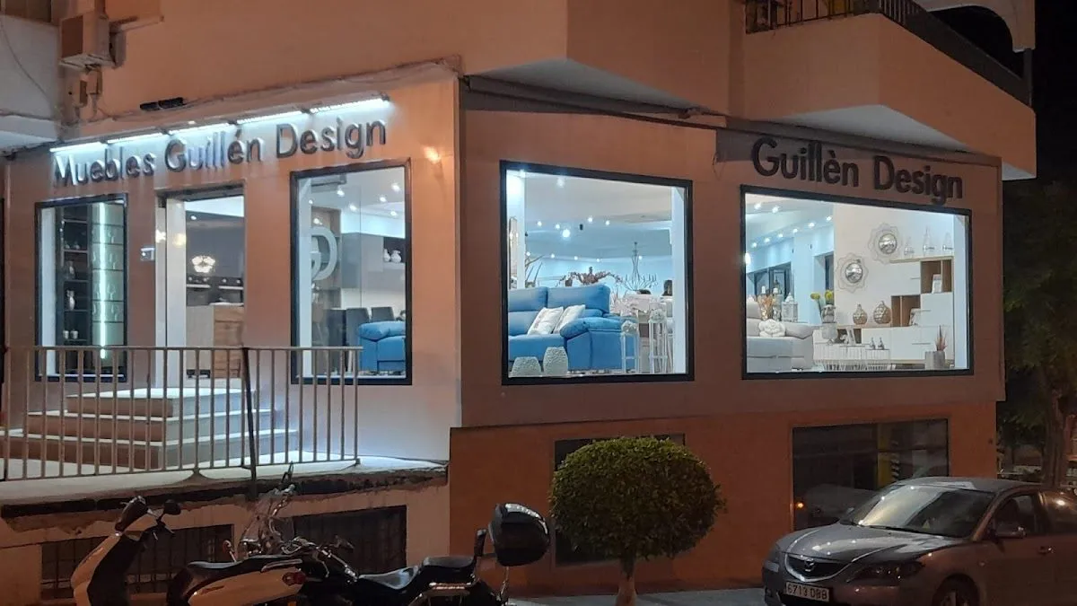 Fachada de la tienda Muebles Guillén Design